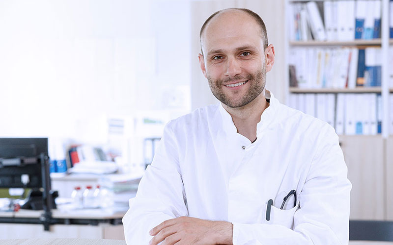 Dr. Andreas Lange